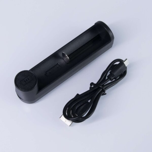 ISABER Lightsaber Battery Charger — USB-C 18650 Charger