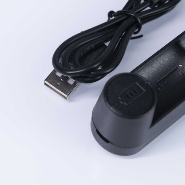 ISABER Lightsaber Battery Charger — USB-C 18650 Charger